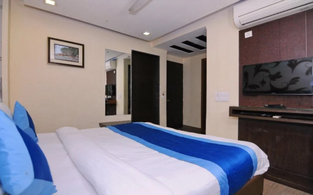 RB Grand Residency by OYO Rooms