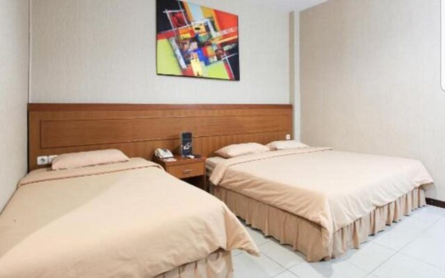 RedDoorz Plus near Living World Pekanbaru