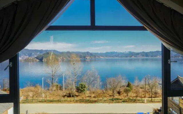 Yuexiang Lake Lodge, Lugu Lake