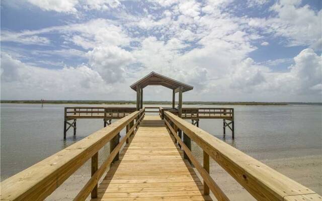 Windjammer 402 - Two Bedroom Condo