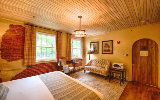 Historic Tapoco Lodge Resort