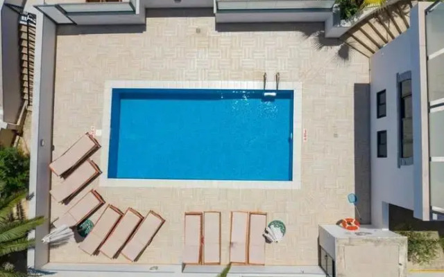 Villa Gardenia 5 Bedroom Villa With Private Pool