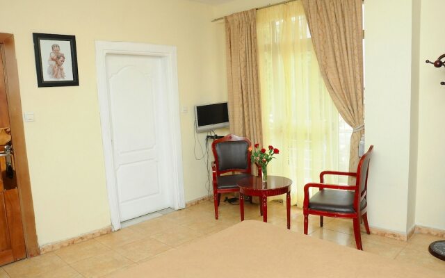 Baks Hotel Apartment