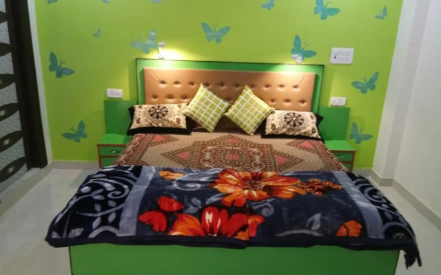 Goroomgo Friends Home Stay Agra