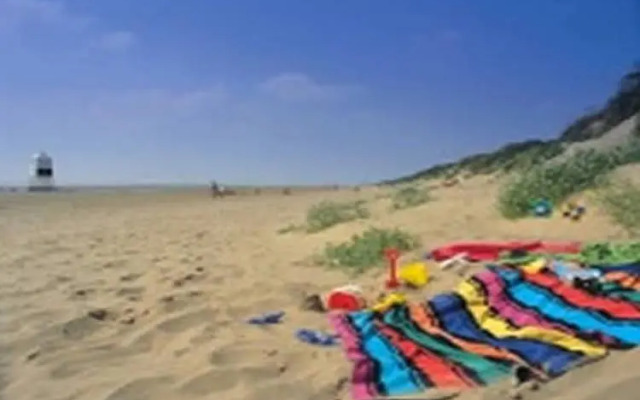 Old Hall Accommodation - Guest House