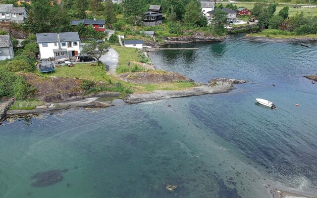 7 Person Holiday Home In Tørrvikbygd