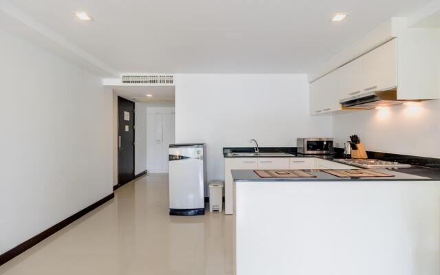 Kris 2301 - Partial sea view studio in BangTao