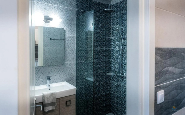 Chandris Apartments