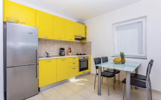Nice Home in Dobrinj With Wifi and 3 Bedrooms