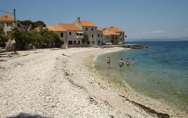 Piv - 10 m From Beach - SA4