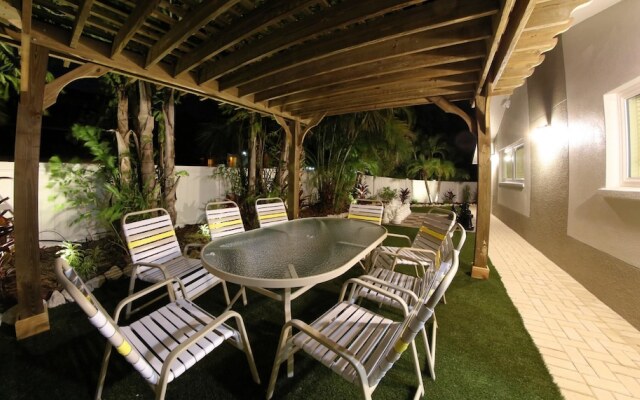 AMI Beach Home Apartment 4