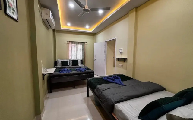 The Gulmohar Inn
