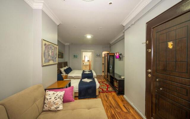 Taksim Suite II