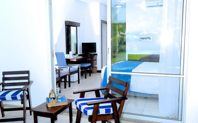 Voyager Beach Resort