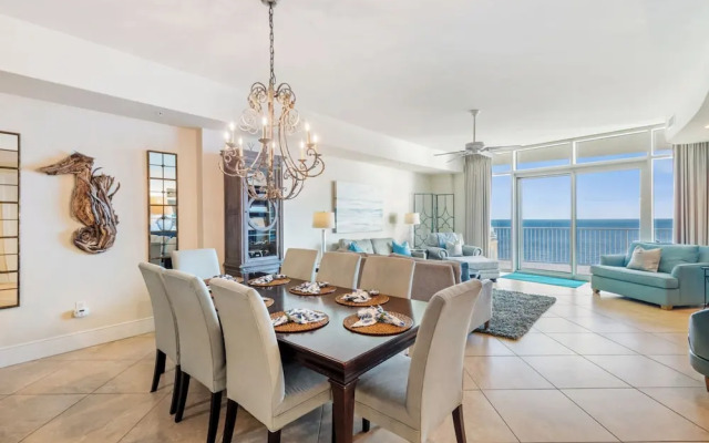 Turquoise Place 2205 C