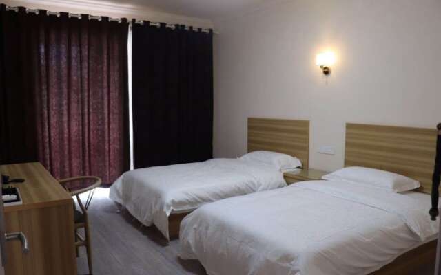 Nanchang Huayang Hotel