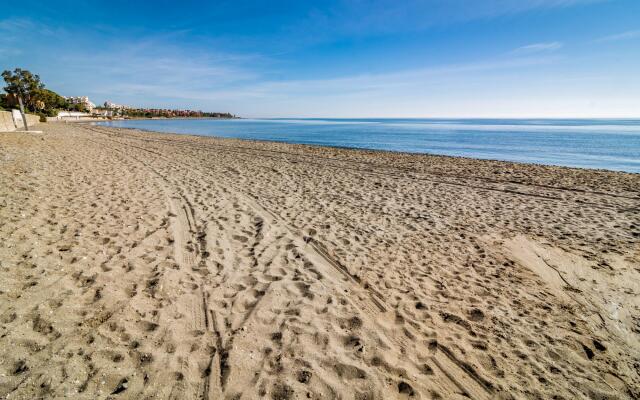 GH-Modern 2 bed apartment with Pool in Estepona