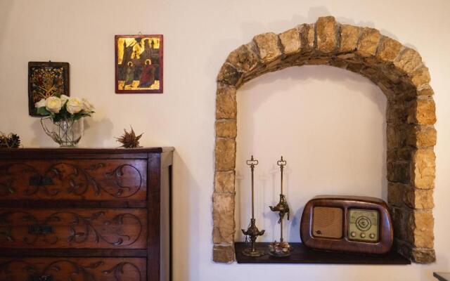 Aurora Medieval House