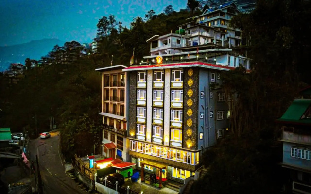 Rufina Pinasa Residency