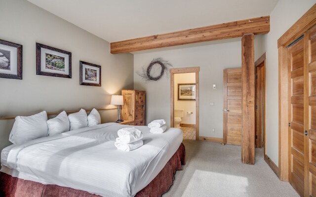 Cabin in the Pines 4