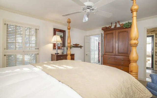 Coastal Casa 2 Bedroom Home