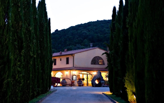 Hotel Casolare Le Terre Rosse
