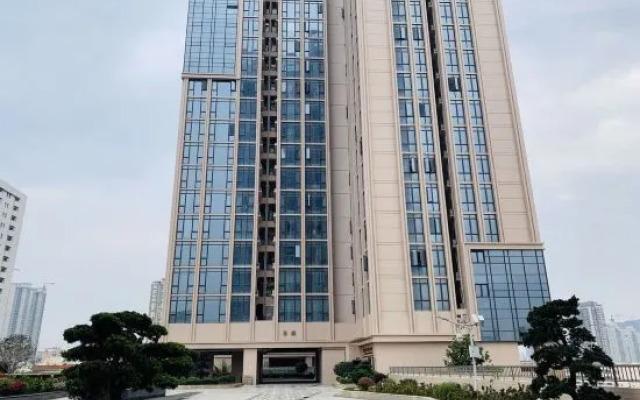 YEM Tata Executive Apartment (Shenzhen Baoan Wanda Plaza Store）