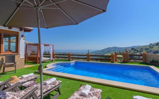 Villa Veronica Torrox by Ruralidays