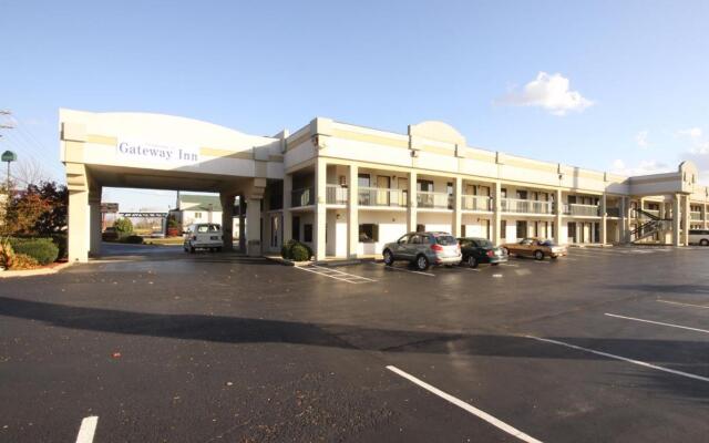 Gateway Inn and Suites