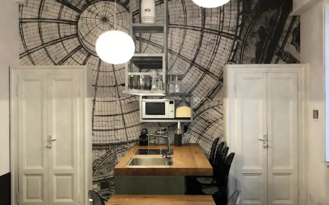 The Design Lab&B