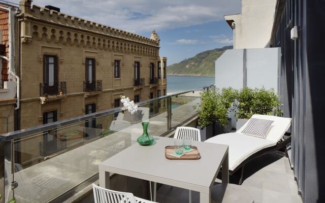 Basque Terrace by FeelFree Rentals