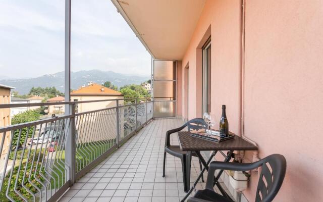 MyHomeInComo - Santa Chiara Apartment