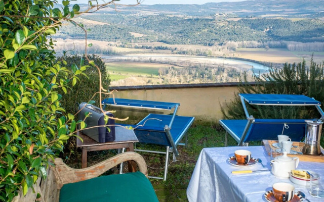 Borgo Monte Antico Alto