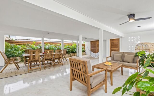 NEW 4br3ba Villa Near Eagle Beach w Private Pool