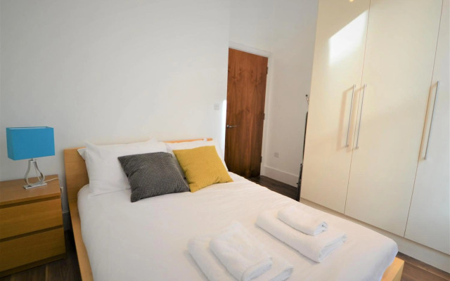 One Bedroom Apartment in Bayswater