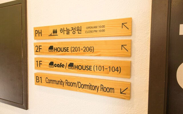 Rgb House Hostel