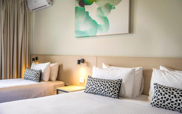 Nightcap at Seaford Hotel