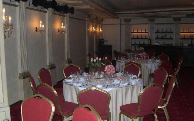 Beirut Promenade Hotel