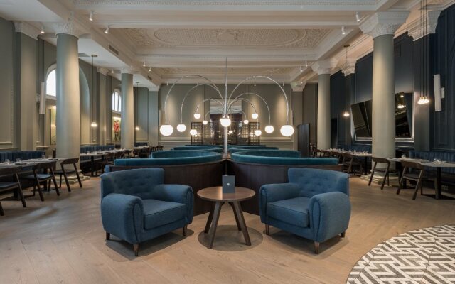 The Clermont London, Victoria