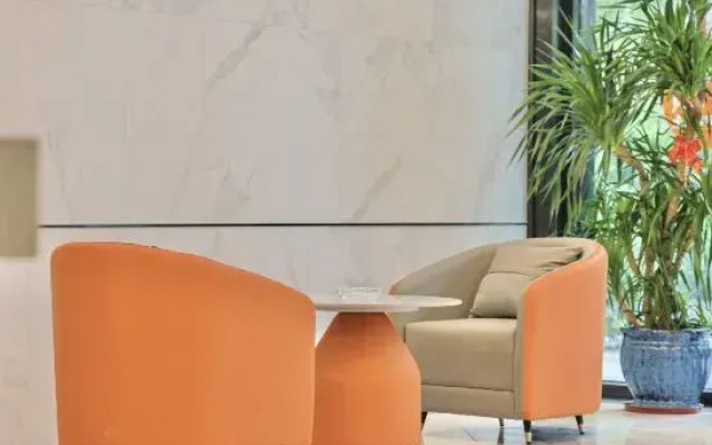 Poleon Service Apartment