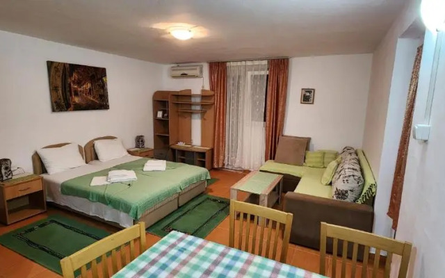 Tri Palme Guesthouse