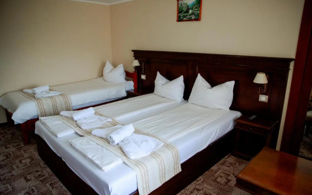 Giandra Resort