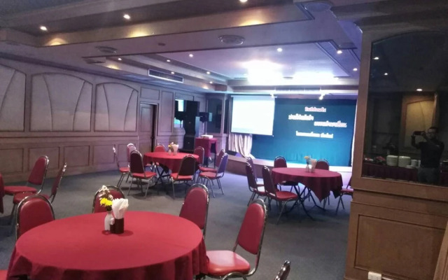 Supanich Railway Station