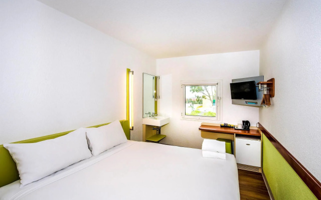 Ibis Budget St Peters