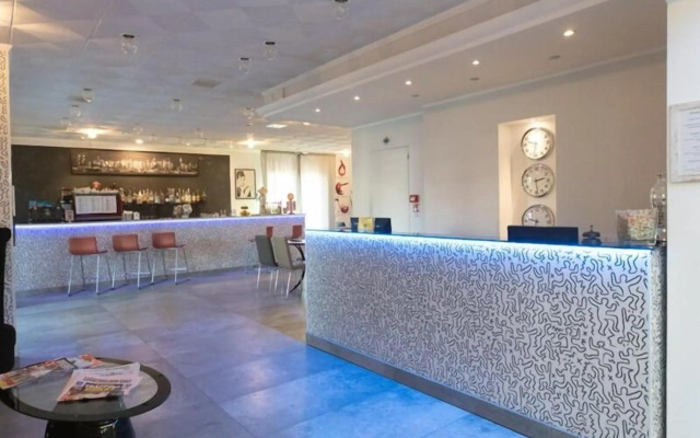Hotel Etna