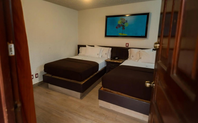 Hotel Don Quijote Plaza