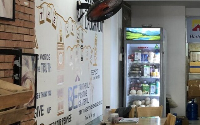 Oyo 708 The Cozi House Hostel