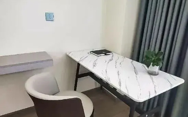 Yuhui Hotel (Pu'er High-speed Railway Station)