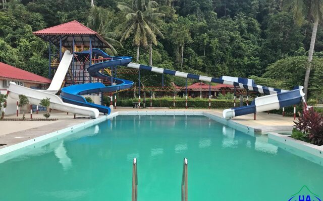 SHAZ Resort Pulau Tinggi