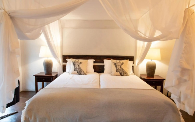 Kingly Bush Villa